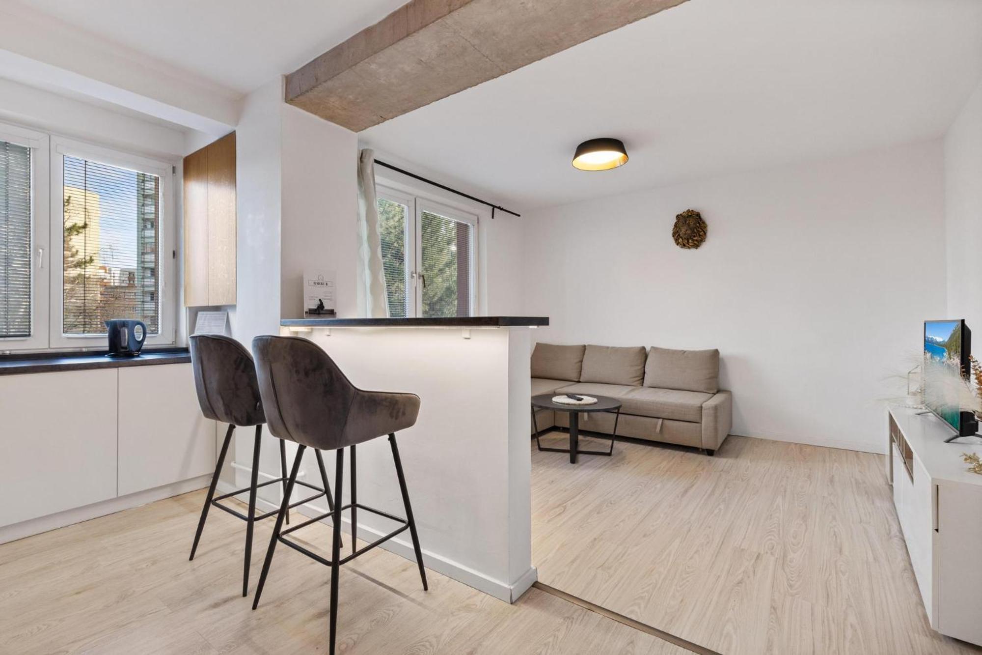 Barbyb Apartment - With Free Parking Bratislava Extérieur photo